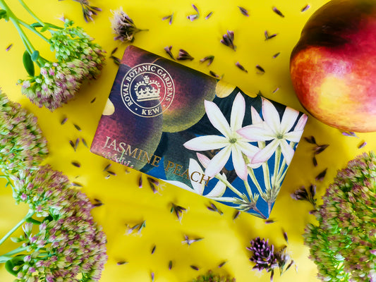 The English Soap Company Kew Gardens Jasmine Peach Soap Bar 240g