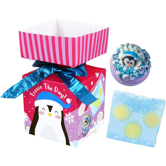 Bomb Cosmetics Freeze the Day Mini Cracker gift