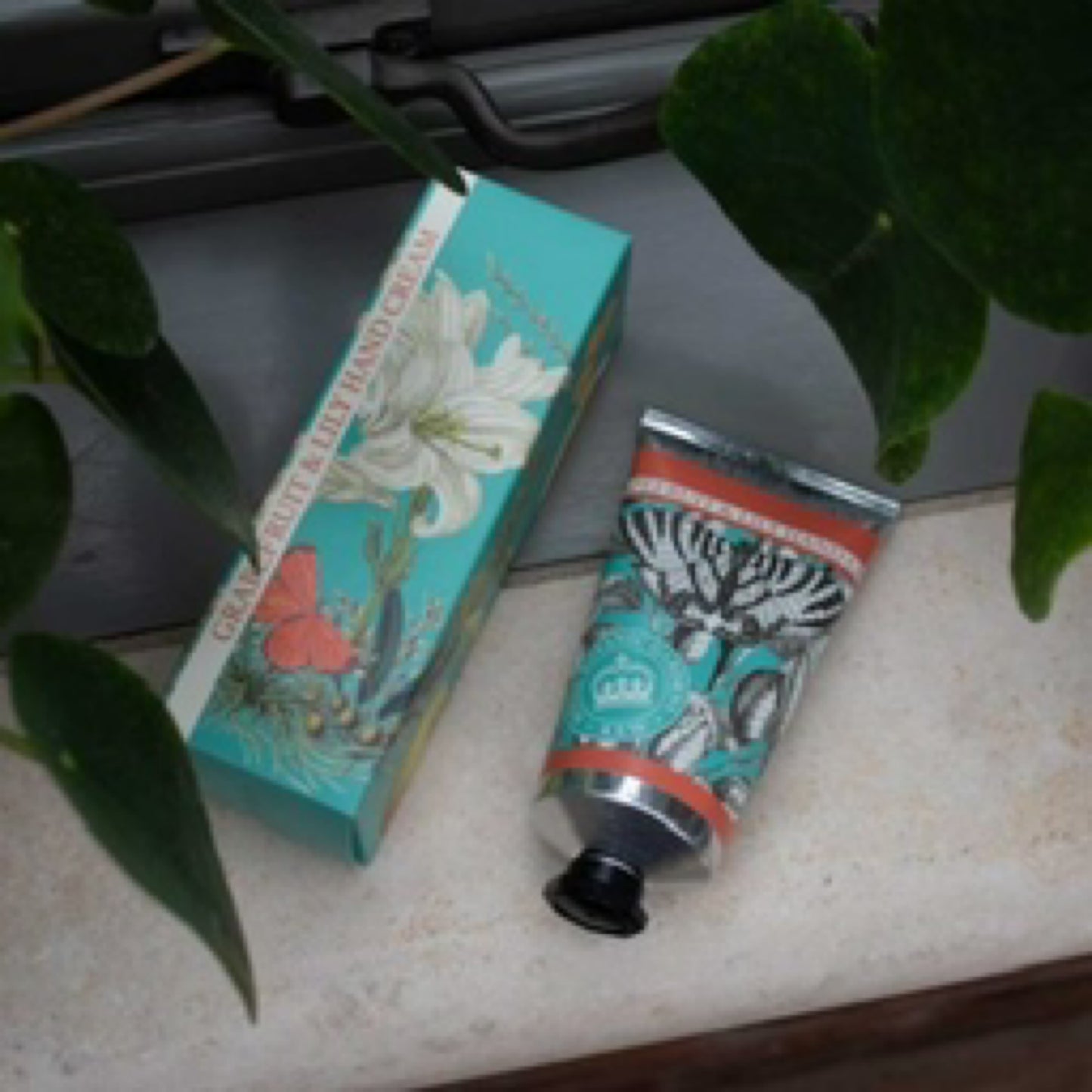 The English Soap Company Royal Botanical Gardens, Kew Grapefruit & Lily Hand Cream