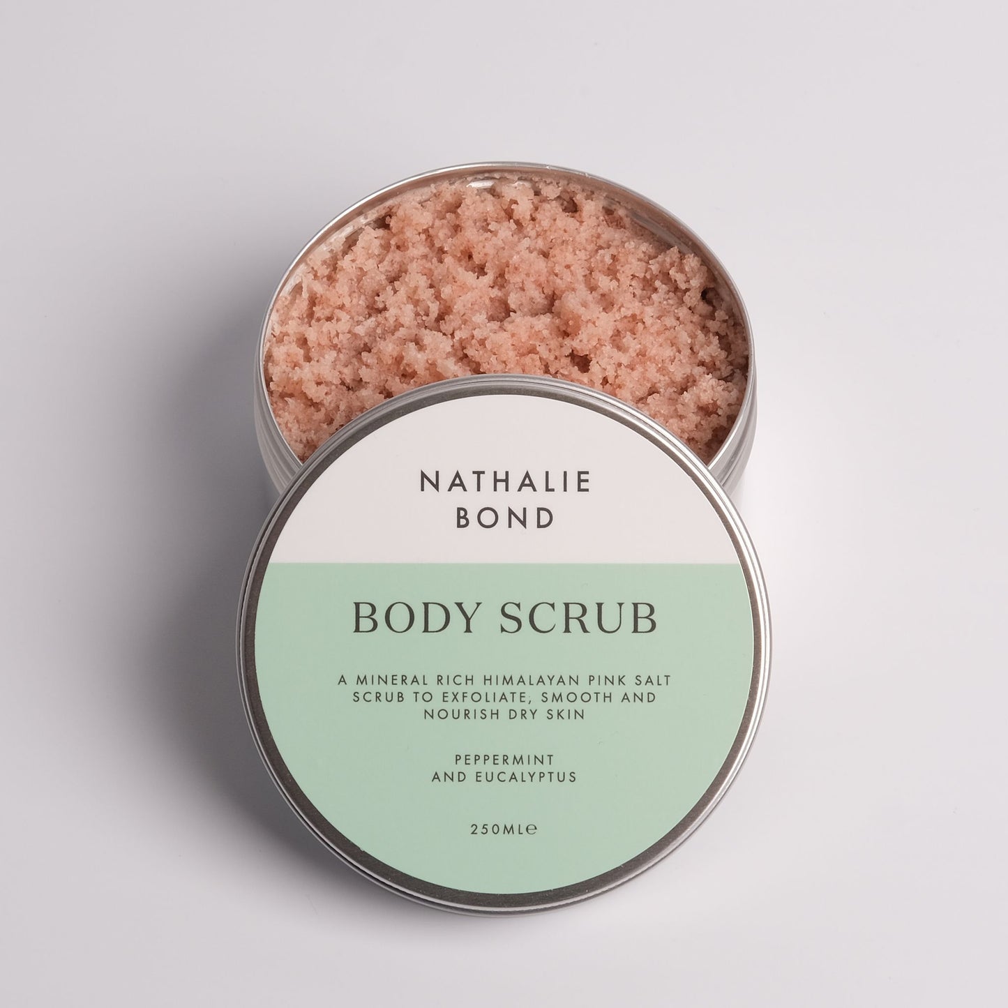 Nathalie Bond body scrub peppermint & Eucalyptus 250ml